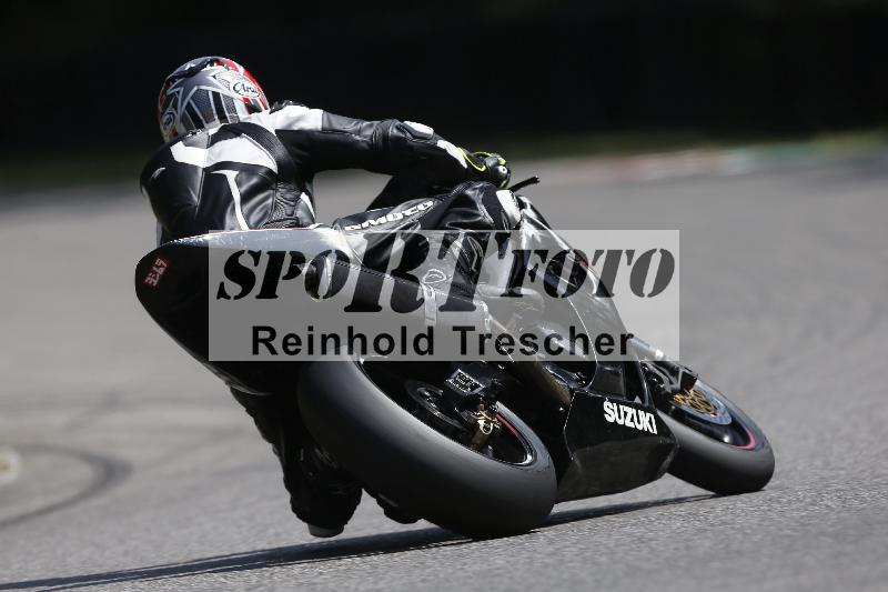/45 10.08.2025 Plüss Moto Sport ADR/Freies Fahren/backside